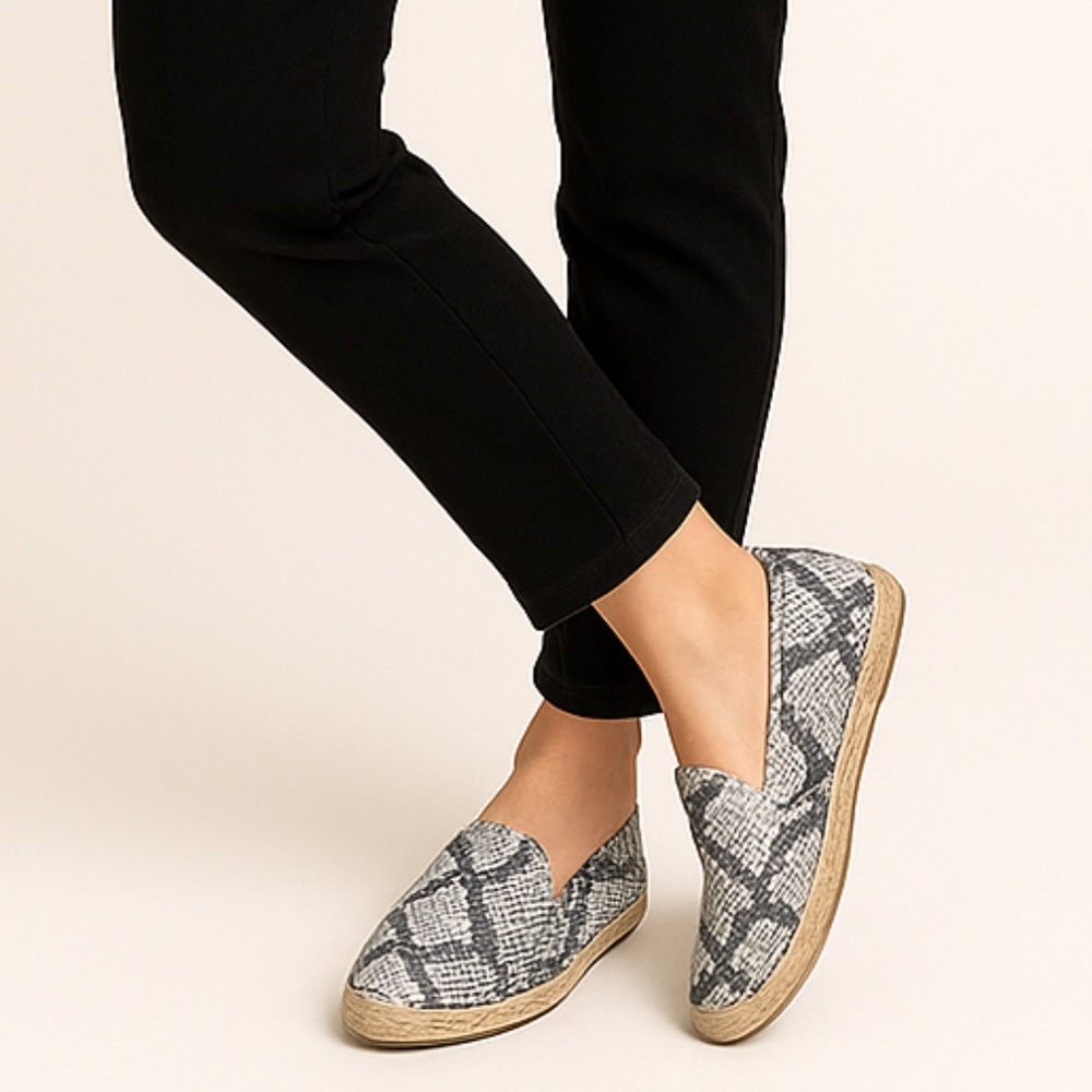 Stuart Weitzman Catalan Snake Print Espadrille Flats Slip On 7.5 Spain - Picture 11 of 11